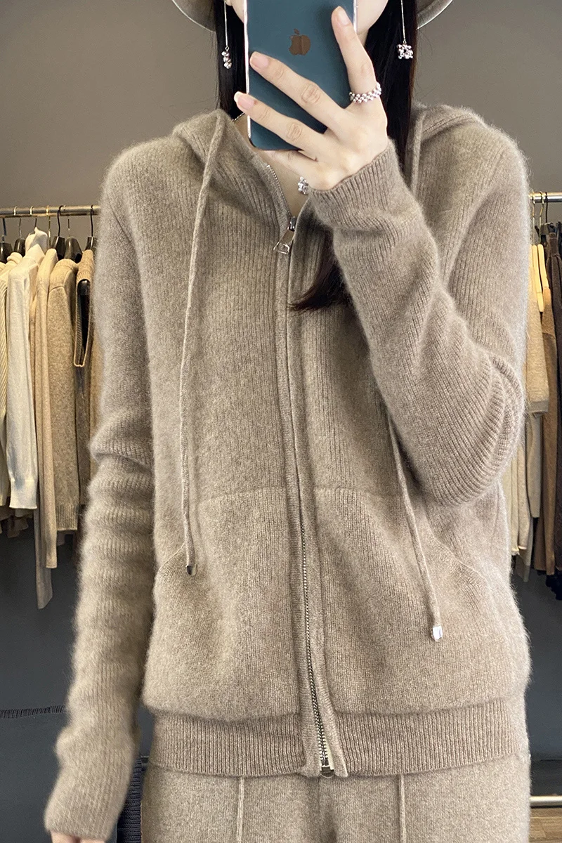 Autumn and Winter New 100% Wool Hooded Cardigan Women's Fashion Outwear Knitted Wool Sweater Women's Coat Zipper Sweater
Autumn and Winter New 100% Wool Hooded Cardigan Women's Fashion Outwear Knitted Wool Sweater Women's Coat Zipper Sweater