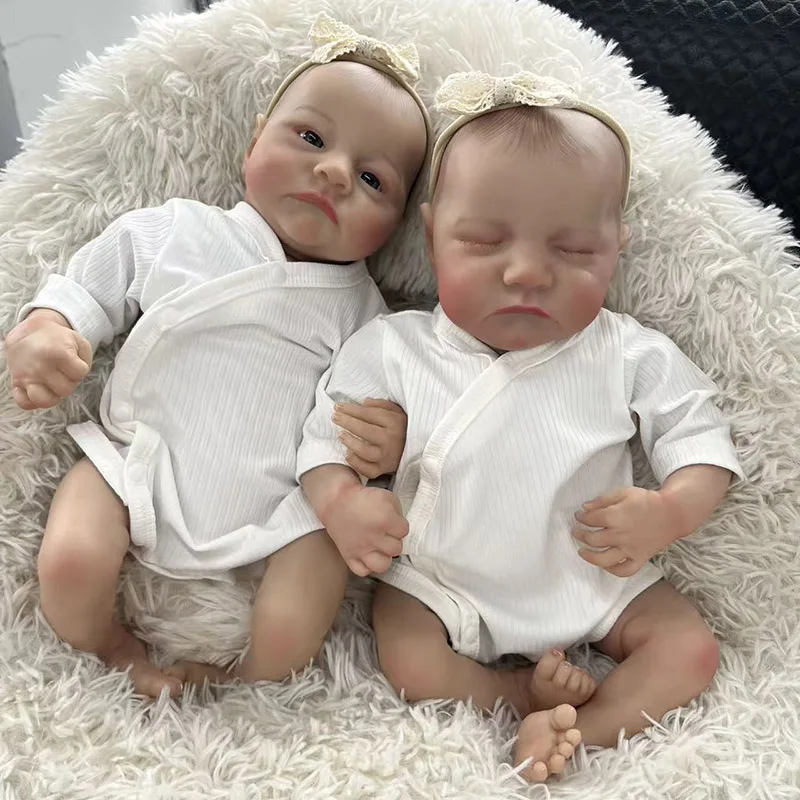 18-дюймовая кукла реборн для близнецов Levi, мягкое тело, размер Newbon, реальная жизнь, многослойная живопись кожи с видимыми венами
18-дюймовая кукла реборн для близнецов Levi, мягкое тело, размер Newbon, реальная жизнь, многослойная живопись кожи с видимыми венами