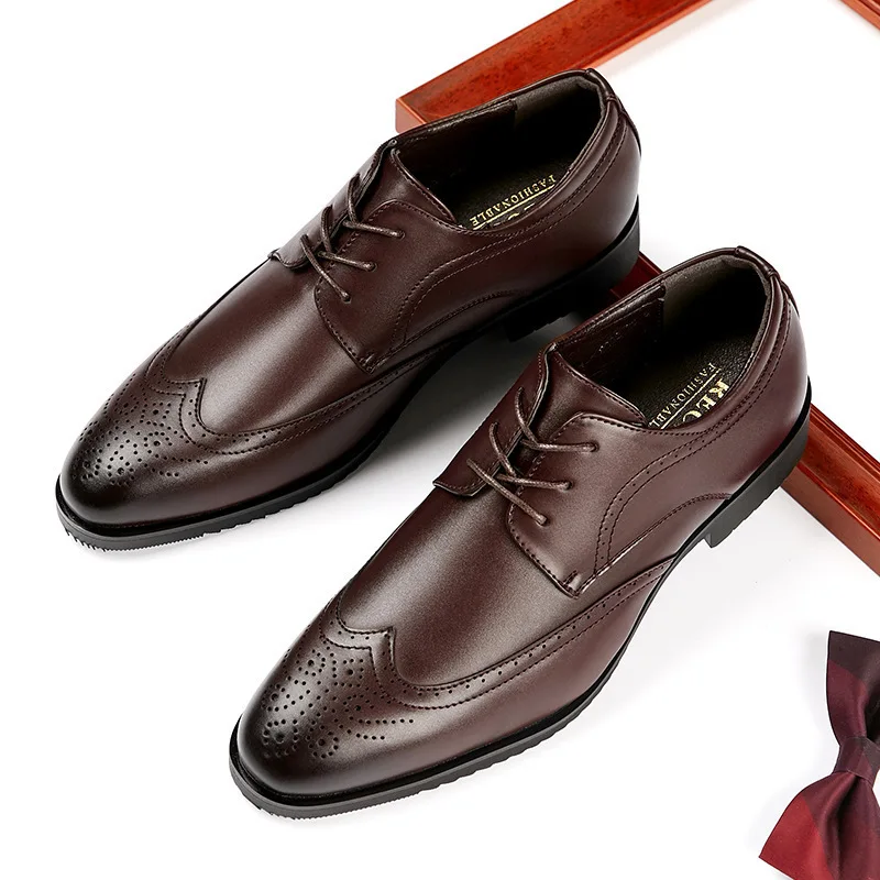 2024 New Soft Soled Block Carved Business Casual Leather Shoes For Men's Formal Wear Pointed Gentlemen's Single Shoes Youth туфл
2024 New Soft Soled Block Carved Business Casual Leather Shoes For Men's Formal Wear Pointed Gentlemen's Single Shoes Youth туфл