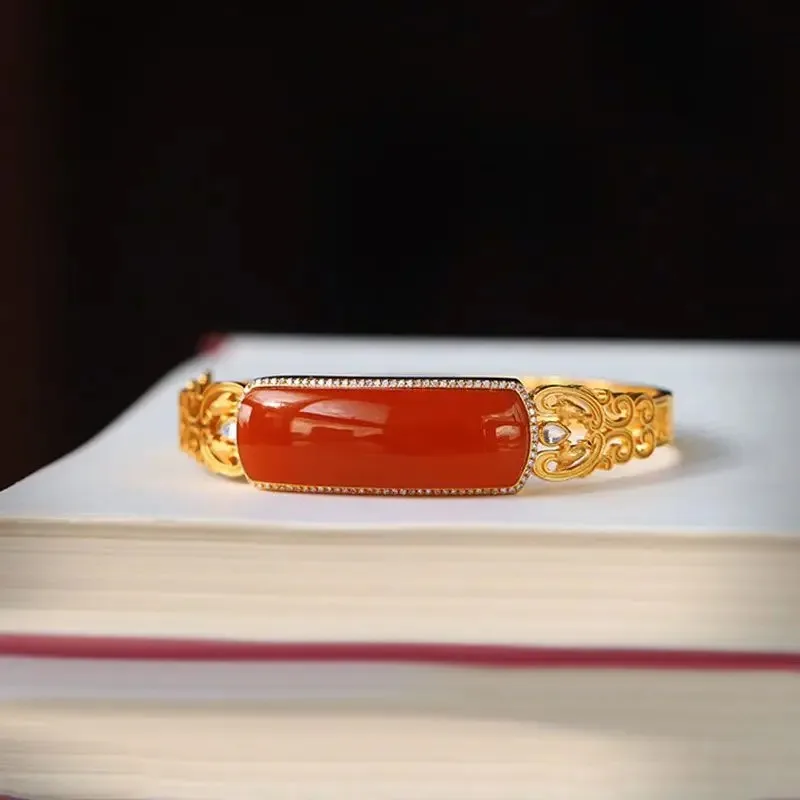 Southern Red Tourmaline Saddle charm bracelet Court style Ancient gold crafts Exquisite hollow out figured bangles Jewelry
Southern Red Tourmaline Saddle charm bracelet Court style Ancient gold crafts Exquisite hollow out figured bangles Jewelry