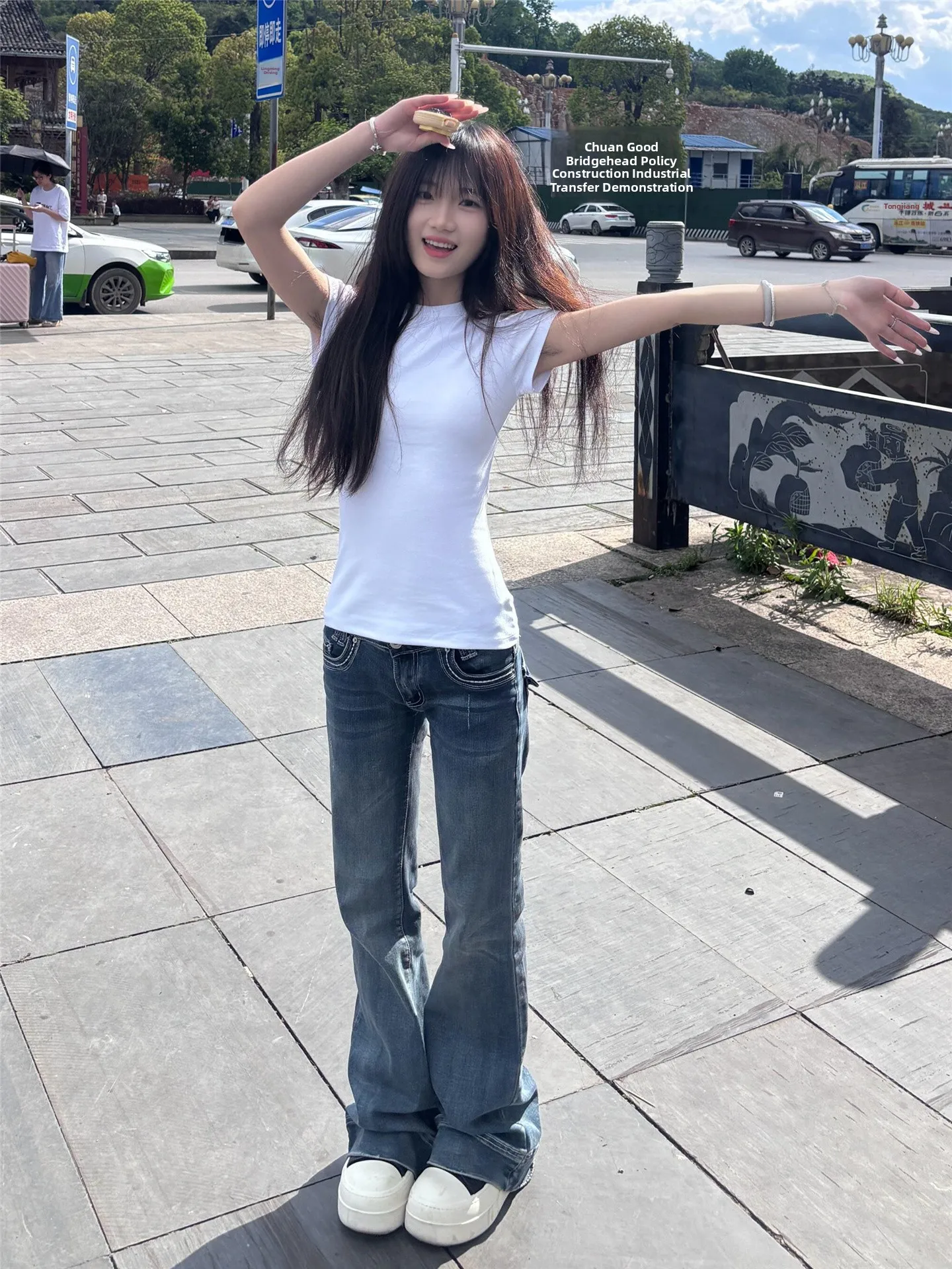 American Style Retro Low Waist Bell Bottom Jeans Women's Slimming Long Washed Summer Jeans High Rise Floor Length Pants
American Style Retro Low Waist Bell Bottom Jeans Women's Slimming Long Washed Summer Jeans High Rise Floor Length Pants