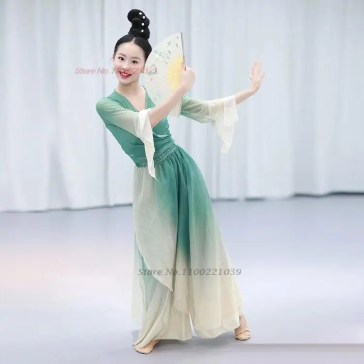2024 women vintage dance dress fairy costume chinese traditional gradient color mesh tops+pants set oriental folk dance set
2024 women vintage dance dress fairy costume chinese traditional gradient color mesh tops+pants set oriental folk dance set