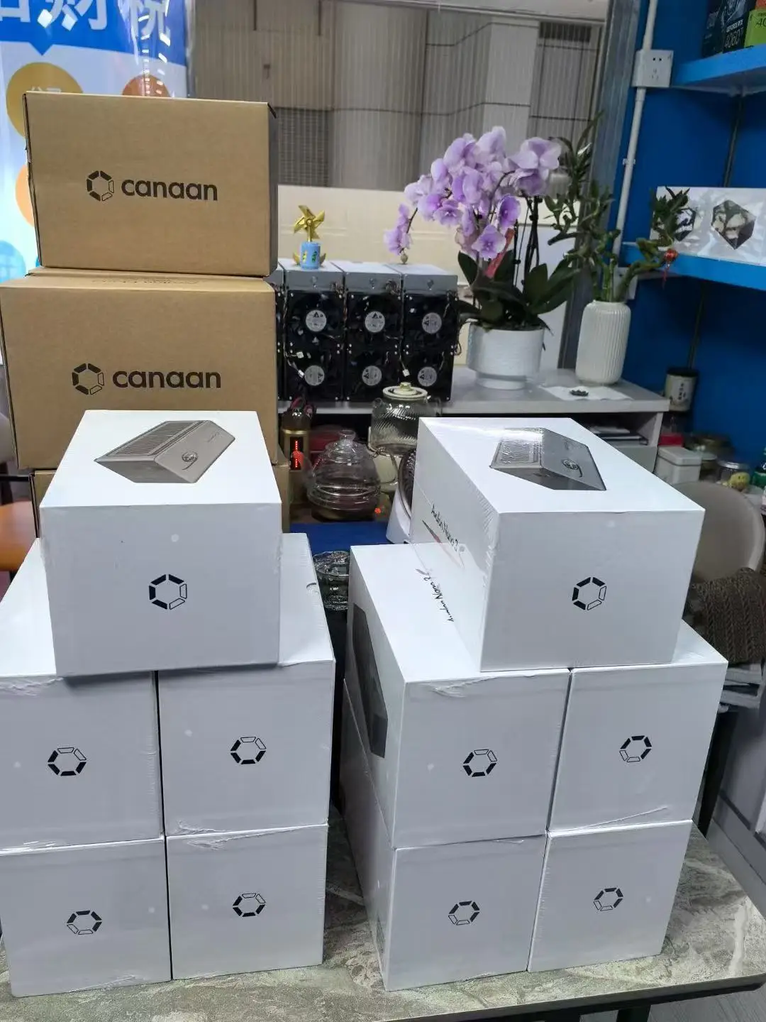 Биткойн-майнер Canaan Avalon Nano 3S 6TH/s — низкое энергопотребление 140 Вт, идеально подходит для домашнего добычи
Биткойн-майнер Canaan Avalon Nano 3S 6TH/s — низкое энергопотребление 140 Вт, идеально подходит для домашнего добычи