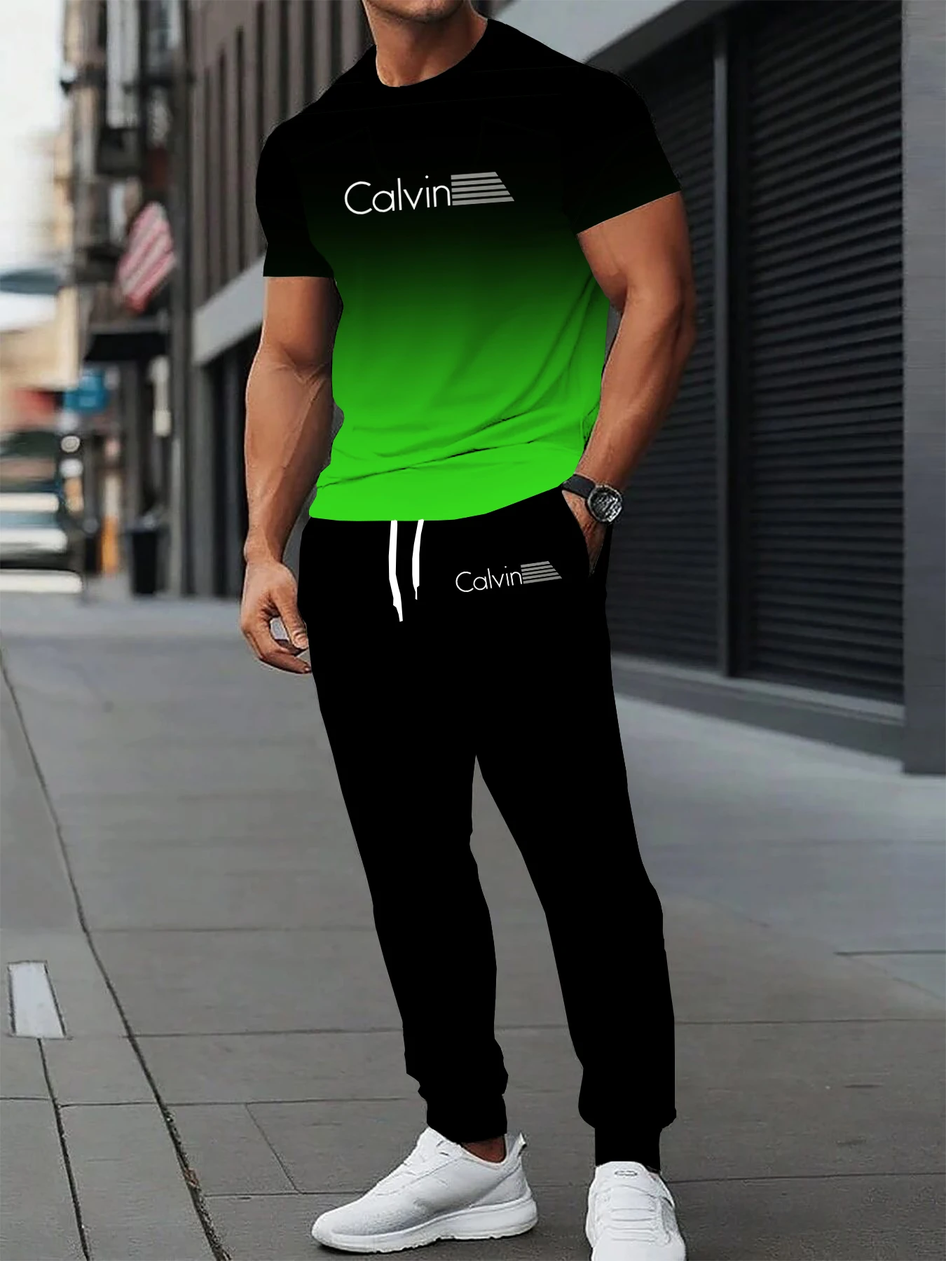 Мужской повседневный комплект брюк с короткими рукавами, круглым вырезом, микроэластичная ткань и карманы для летней повседневной одежды 
Мужской повседневный комплект брюк с короткими рукавами, круглым вырезом, микроэластичная ткань и карманы для летней повседневной одежды