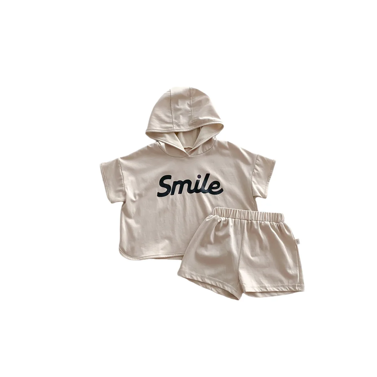 Summer children's clothes letter printing short-sleeved shorts set boys and girls thin hooded going out two-piece set
Summer children's clothes letter printing short-sleeved shorts set boys and girls thin hooded going out two-piece set