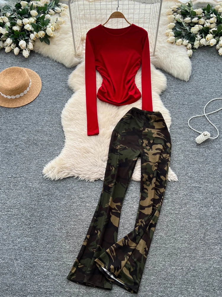 Женская облегающая длинная футболка-свек с высокой талией и принтом, расклешенные брюки, модный осенний наряд, повседневная одежда для поездок на работу
Женская облегающая длинная футболка-свек с высокой талией и принтом, расклешенные брюки, модный осенний наряд, повседневная одежда для поездок на работу