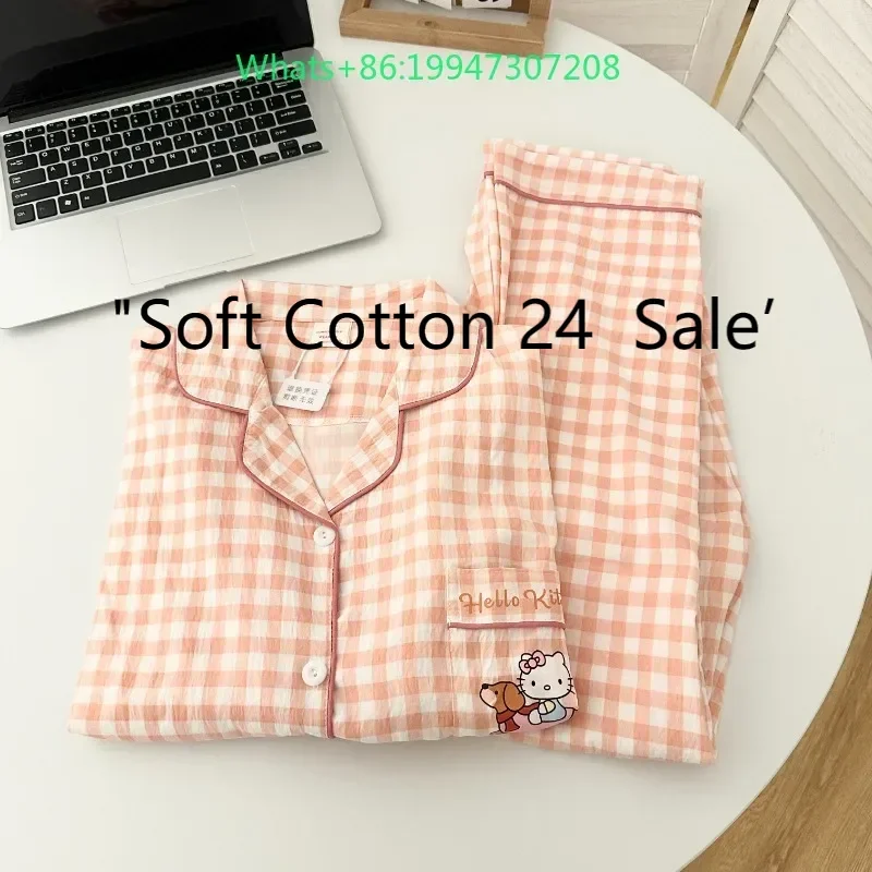 Summer new cloud cotton cartoon plaid Hello Kitty cute pajamas women's long-sleeved trousers can be worn outside loungewear
Summer new cloud cotton cartoon plaid Hello Kitty cute pajamas women's long-sleeved trousers can be worn outside loungewear