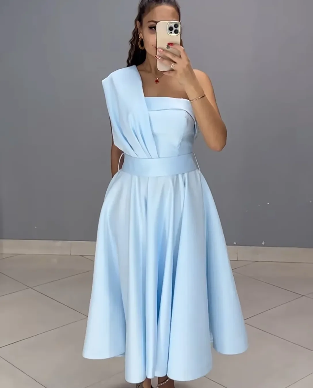 Chic A-Line Navy Blue One Shoulder Tea Length Lace Up Back Evening Dresses Short Satin Homecoming Dresses
Chic A-Line Navy Blue One Shoulder Tea Length Lace Up Back Evening Dresses Short Satin Homecoming Dresses