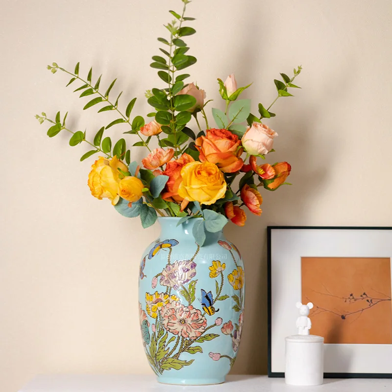 Jingdezhen ceramic vase antique art vase hand-painted home high-end ornaments decorative porcelain vase spot
Jingdezhen ceramic vase antique art vase hand-painted home high-end ornaments decorative porcelain vase spot