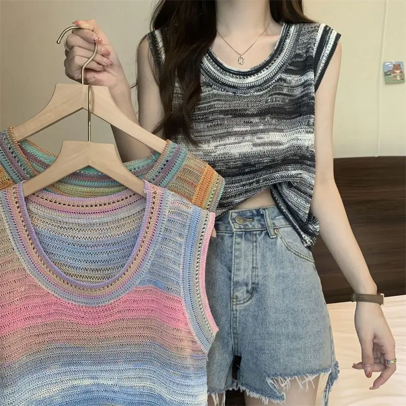 2023 Summer Korean Edition Rainbow Stripe Round Neck Knitted Tank Top Vest Top Foreign Versatile Sleeveless Top
2023 Summer Korean Edition Rainbow Stripe Round Neck Knitted Tank Top Vest Top Foreign Versatile Sleeveless Top