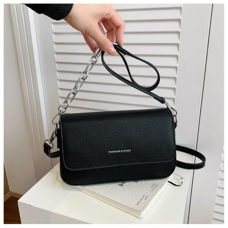 Trendy Casual Handbag for Women High End Retro Design Classic Paris Style Elegant Crossbody Bag
Trendy Casual Handbag for Women High End Retro Design Classic Paris Style Elegant Crossbody Bag