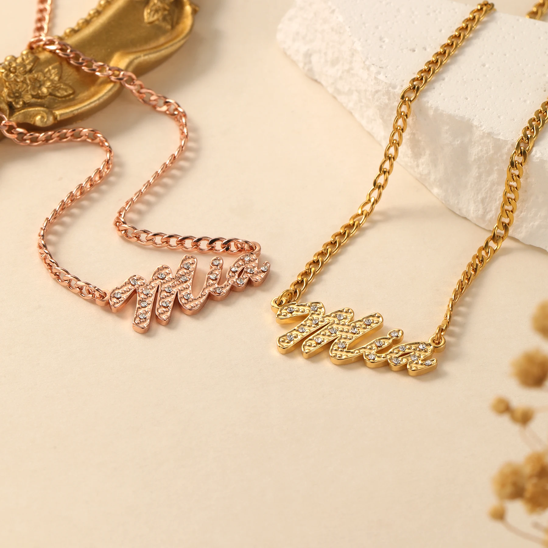 Personalized Corrosion Custom Name Necklace with Diamonds 18K Gold Plated Stainless Steel Interwoven Pattern Gift for Men Women
Personalized Corrosion Custom Name Necklace with Diamonds 18K Gold Plated Stainless Steel Interwoven Pattern Gift for Men Women