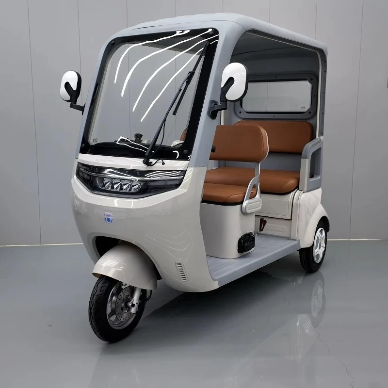 Electric tricycle with 3000 watts motor power 400 kg payload capacity 3-seat motorized bus roof for cargo carrying
Electric tricycle with 3000 watts motor power 400 kg payload capacity 3-seat motorized bus roof for cargo carrying