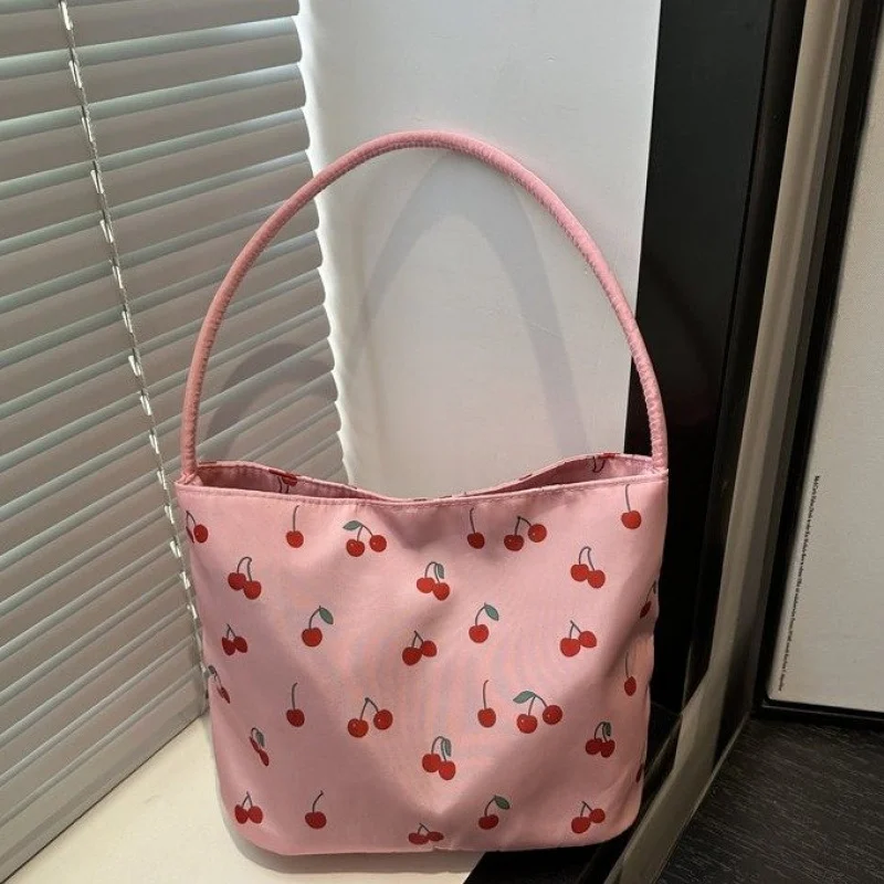 Fashionable Luxury Brand Leather Women's Shoulder Bag Famous Designer Elegant Classic Vintage Daily Commuter Bag
Fashionable Luxury Brand Leather Women's Shoulder Bag Famous Designer Elegant Classic Vintage Daily Commuter Bag