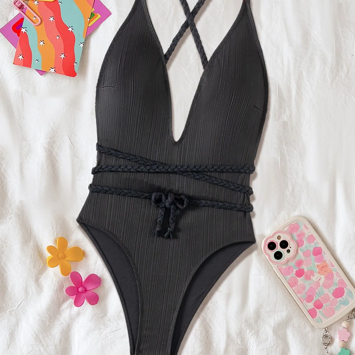 One-piece bikini straps deep V backless women's sexy beachwear premium hot-selling swimsuit swimsuit 2025 new
One-piece bikini straps deep V backless women's sexy beachwear premium hot-selling swimsuit swimsuit 2025 new