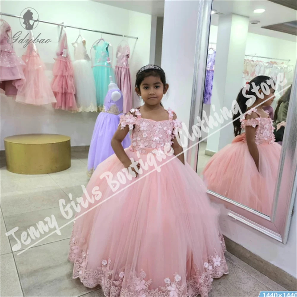 Pink Off Shoulder Lace Appliqué Beautiful Flower Girl Dress Fluffy Mesh First Communion Wedding Prom Costume
Pink Off Shoulder Lace Appliqué Beautiful Flower Girl Dress Fluffy Mesh First Communion Wedding Prom Costume