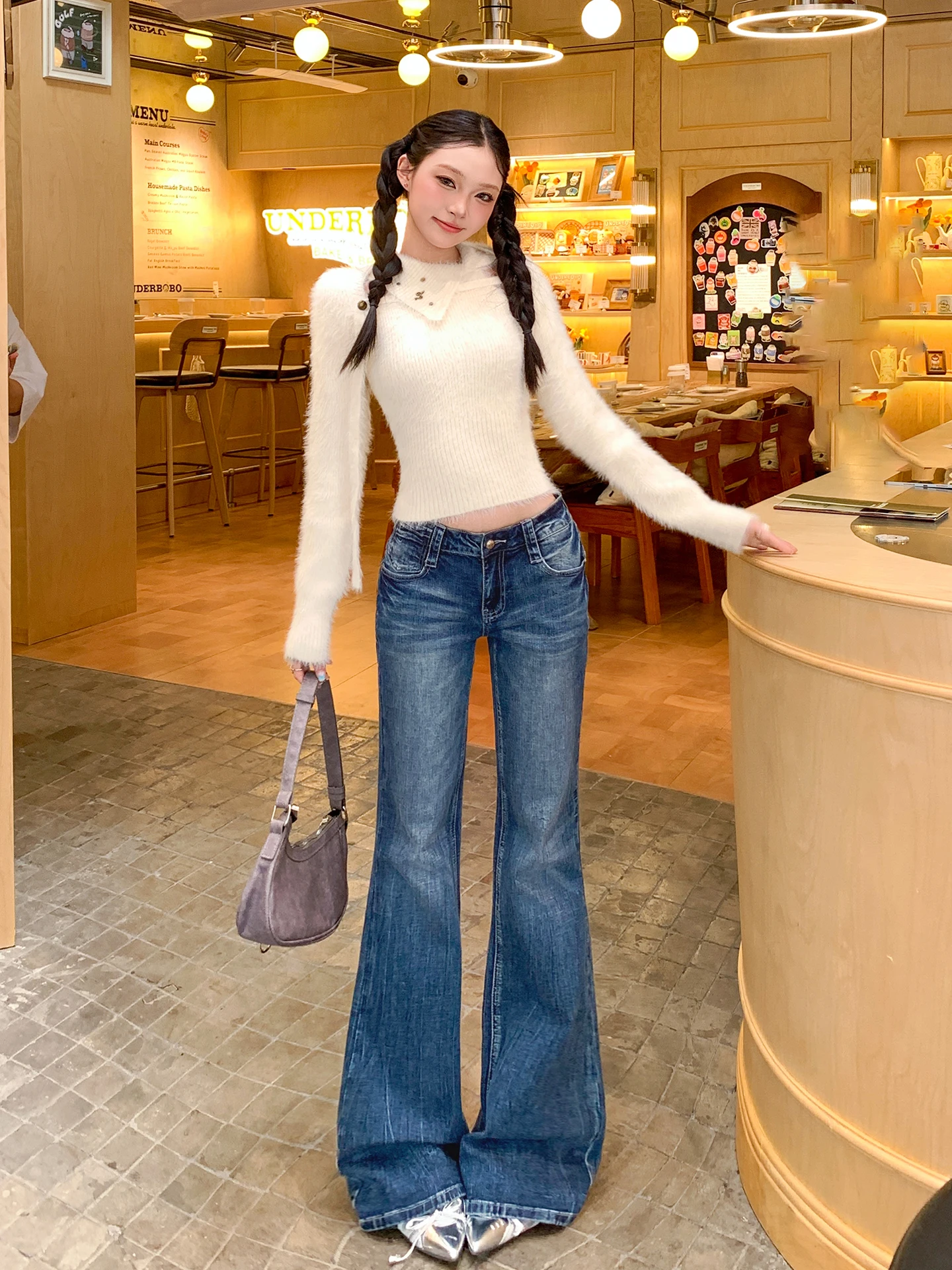 American Style Bell Bottom Jeans Women's Winter New Retro Slim Fit Low Waist Washed Bell Pants Casual Cotton Stretch Denim
American Style Bell Bottom Jeans Women's Winter New Retro Slim Fit Low Waist Washed Bell Pants Casual Cotton Stretch Denim