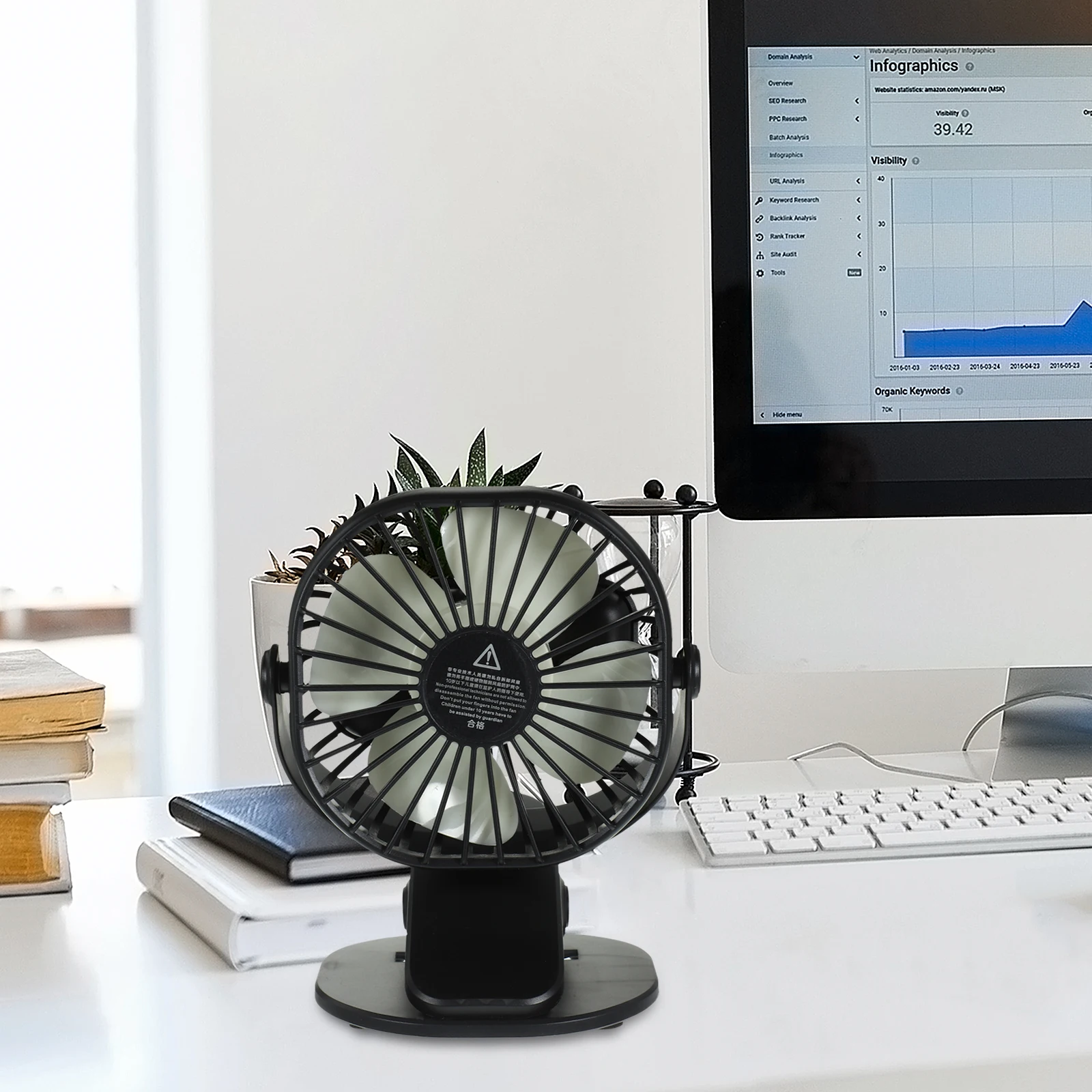 Home Mini Electric Small Handheld Clip-on Desk Fan USB Desktop Rechargeable Travel
Home Mini Electric Small Handheld Clip-on Desk Fan USB Desktop Rechargeable Travel