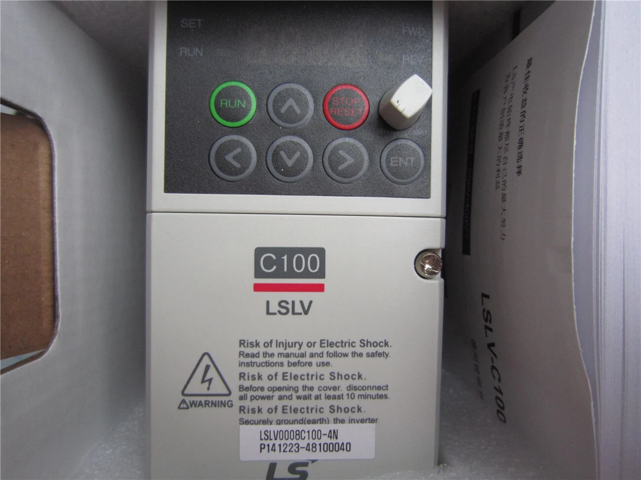 Корейский преобразователь частоты LS серии C100 0008/0015/0022/0037/0055/0075/380 В/220 В
Корейский преобразователь частоты LS серии C100 0008/0015/0022/0037/0055/0075/380 В/220 В