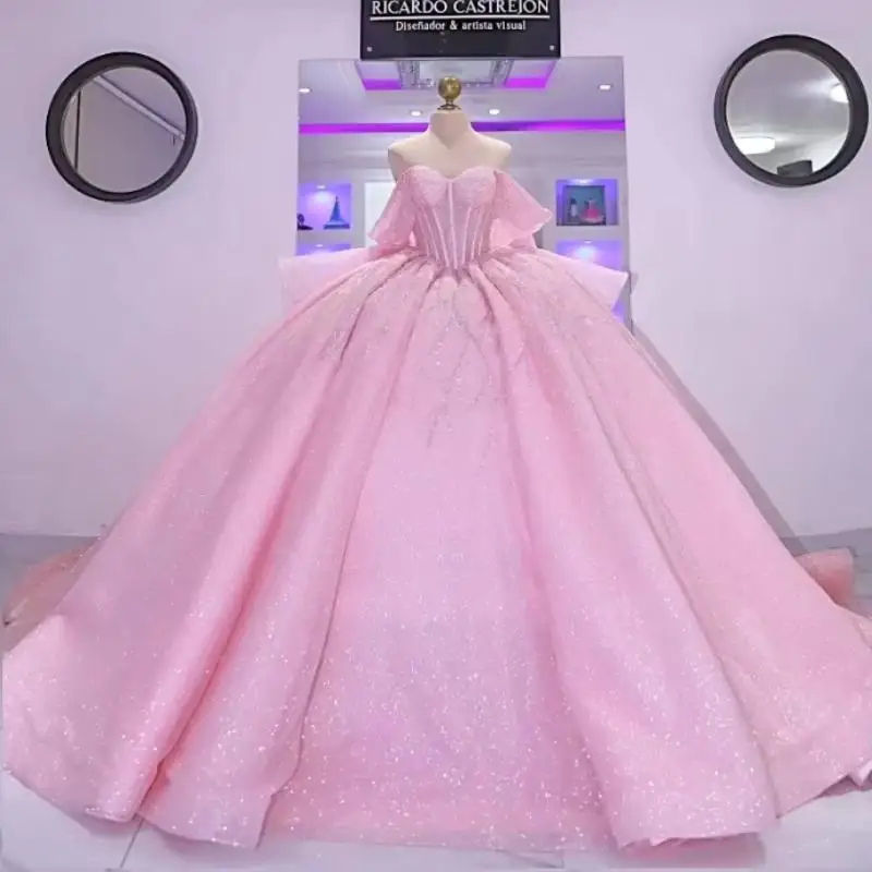 Customized Pink Princess Quinceanera Dresses Ball Gown Beaded Crystals Off Shoulder Sweet 16 Prom Party Gown Vestido De 15 Anos
Customized Pink Princess Quinceanera Dresses Ball Gown Beaded Crystals Off Shoulder Sweet 16 Prom Party Gown Vestido De 15 Anos