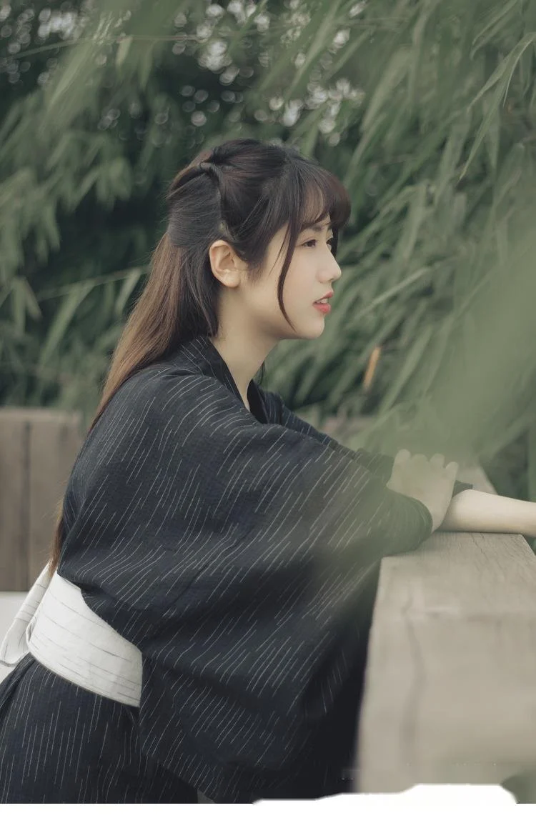 Японское кимоно богини японское торжественное платье многоцветное традиционное модифицированное черное японское платье для фотосъемки
Японское кимоно богини японское торжественное платье многоцветное традиционное модифицированное черное японское платье для фотосъемки