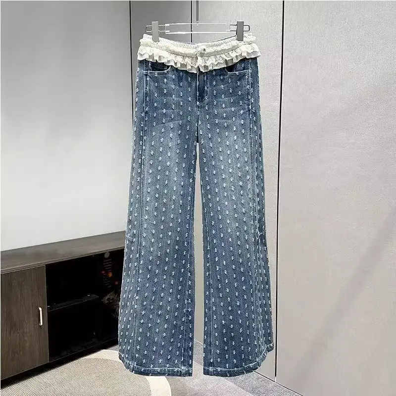 This Is A Super Beautiful Denim Set with Lace Trim, A Vest and Jeans. It's A High-end Two-piece Summer Fashion Women's Wear Set
This Is A Super Beautiful Denim Set with Lace Trim, A Vest and Jeans. It's A High-end Two-piece Summer Fashion Women's Wear Set