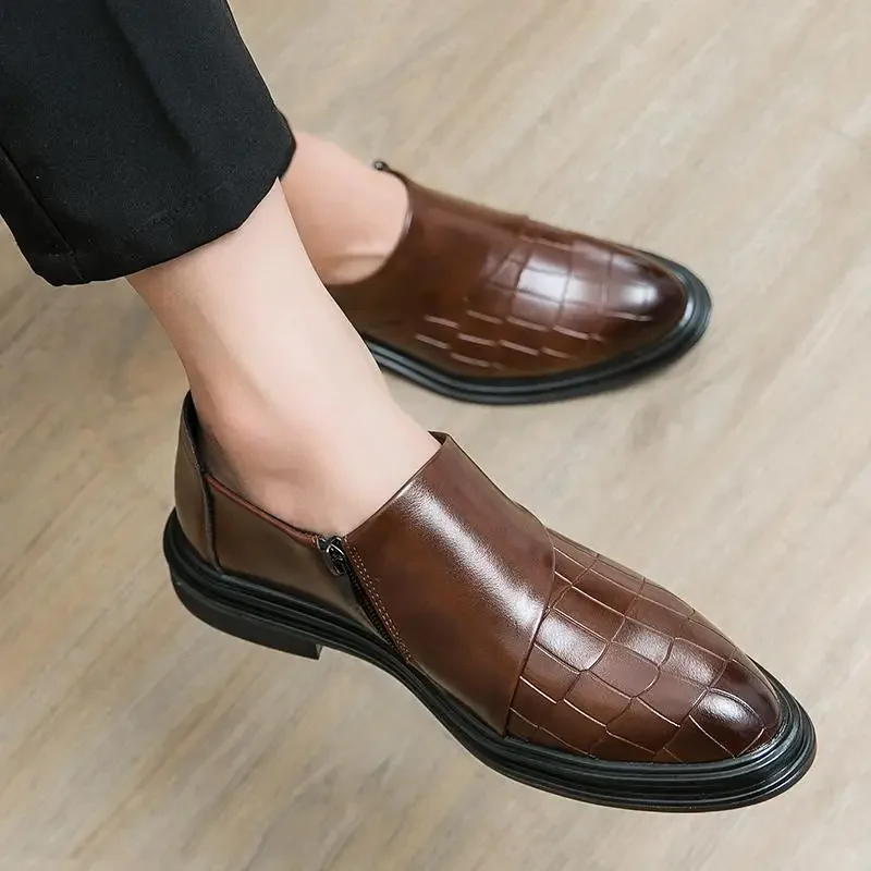 New Brogue Style Men's Leather Shoes Handmade British Formal Business Shoes Lace-up Spring and Autumn
New Brogue Style Men's Leather Shoes Handmade British Formal Business Shoes Lace-up Spring and Autumn