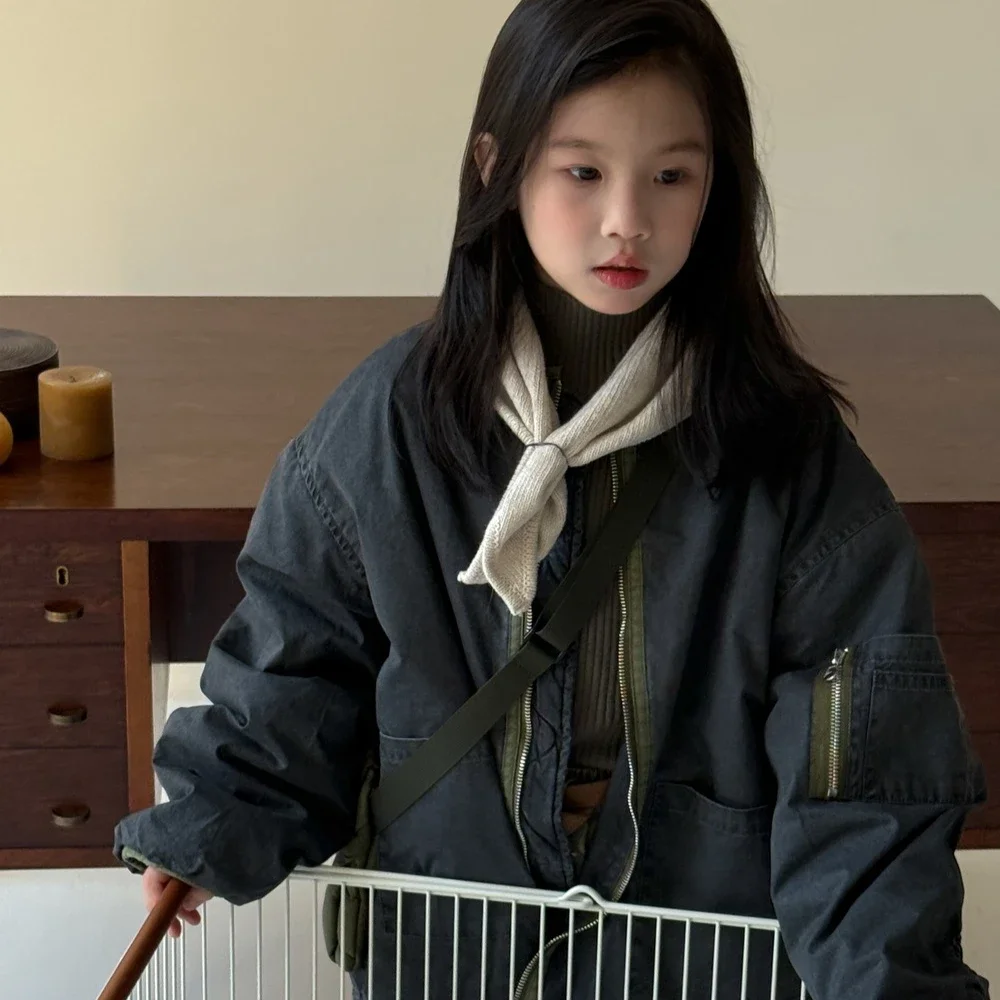 Girls Coat 2025 Autumn and Winter New Childrens Clothing Korean Style Girl Baby Stereo Pocket Denim Plus Velvet Jacket
Girls Coat 2025 Autumn and Winter New Childrens Clothing Korean Style Girl Baby Stereo Pocket Denim Plus Velvet Jacket