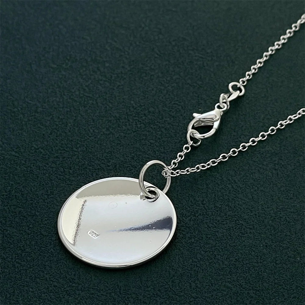925 sterling silver necklace, round pendant necklace, fashionable and popular for men and women 
925 sterling silver necklace, round pendant necklace, fashionable and popular for men and women