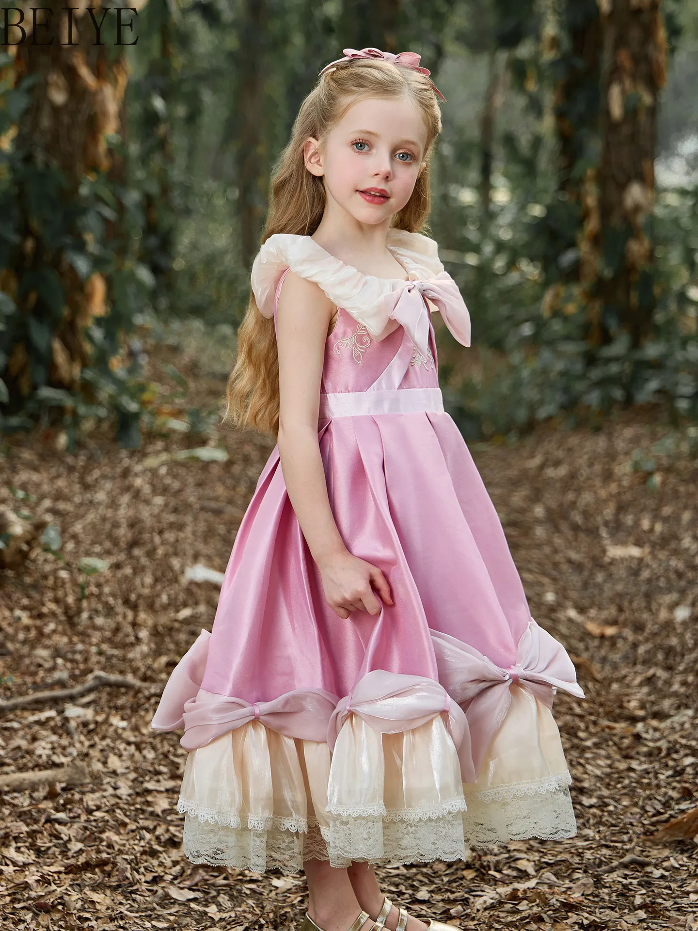 Girls' Princess Dresses 2026 New Style Formal Gown Birthday Party Sweet and Cute High-end Clothing Children's Summer Dress
Girls' Princess Dresses 2026 New Style Formal Gown Birthday Party Sweet and Cute High-end Clothing Children's Summer Dress