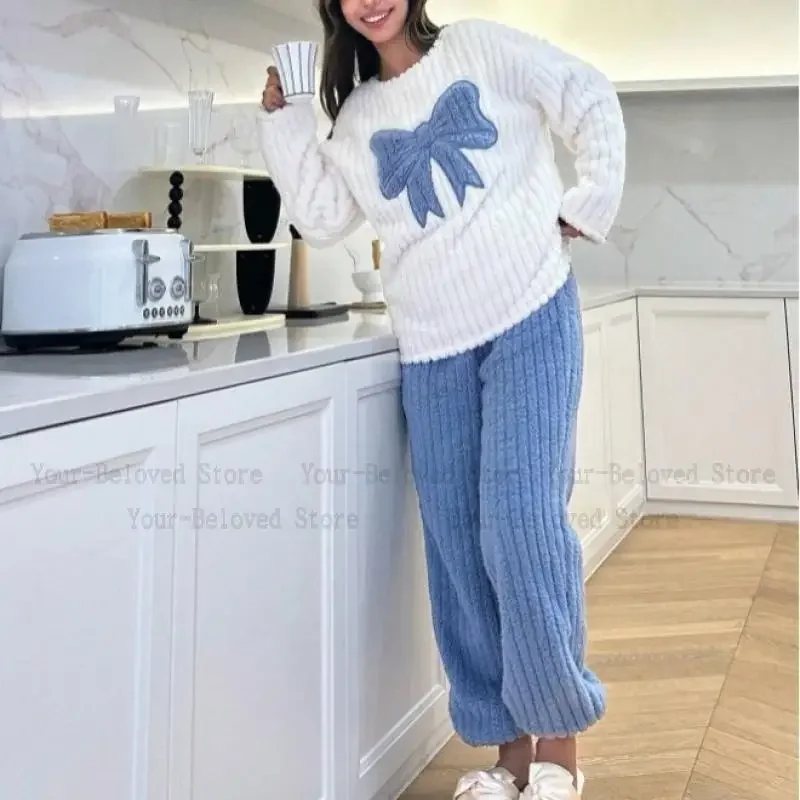 2025Sweet милая домашняя одежда из кораллового флиса, осенне-зимний теплый утепленный бархатный женский комплект одежды для сна, свободная ночная рубашка, пижамы
2025Sweet милая домашняя одежда из кораллового флиса, осенне-зимний теплый утепленный бархатный женский комплект одежды для сна, свободная ночная рубашка, пижамы