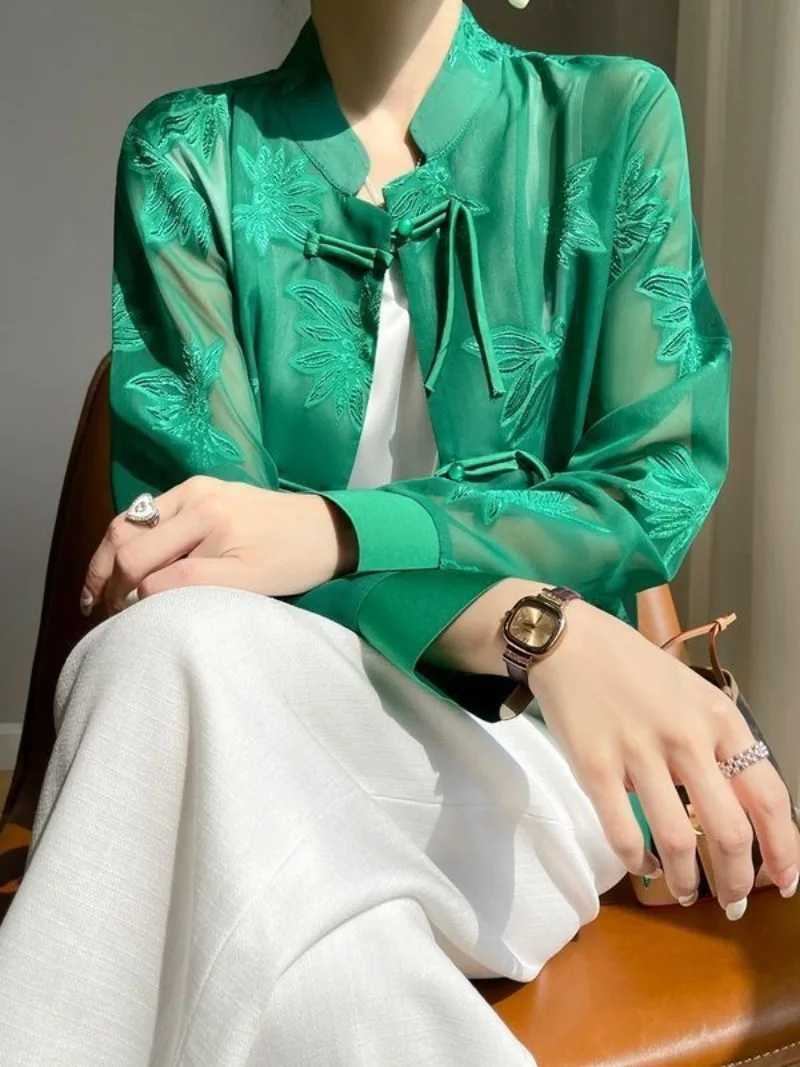 Новинка 2026: Женская рубашка-ципао в стиле Xinguo, солнцезащитная, с китайскими пуговицами, свободный повседневный универсальный топ
Новинка 2026: Женская рубашка-ципао в стиле Xinguo, солнцезащитная, с китайскими пуговицами, свободный повседневный универсальный топ