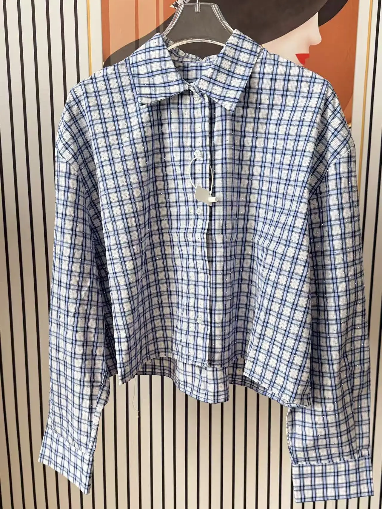 Summer 2026 Blue And White Plaid Series Collar Diamond Ironed Shirt Women's Loose Fit Long Sleeve Cotton Polyester Blend
Summer 2026 Blue And White Plaid Series Collar Diamond Ironed Shirt Women's Loose Fit Long Sleeve Cotton Polyester Blend