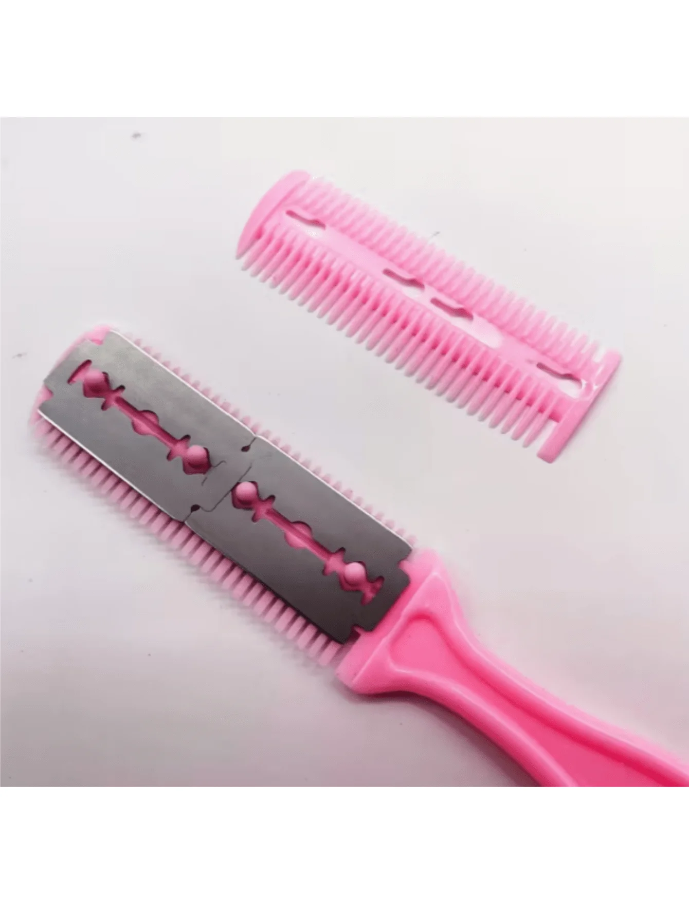 2pcs Pink Hair Trimmer With Guide Comb For Bangs Layers Bob Home Salon Styling
2pcs Pink Hair Trimmer With Guide Comb For Bangs Layers Bob Home Salon Styling
