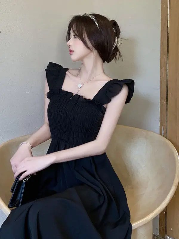 Summer 2026 Women's Hepburn Style Slimming Waist Gown with Bell Sleeves Square Collar Strap Dresses Elegant Midi Black Dress
Summer 2026 Women's Hepburn Style Slimming Waist Gown with Bell Sleeves Square Collar Strap Dresses Elegant Midi Black Dress