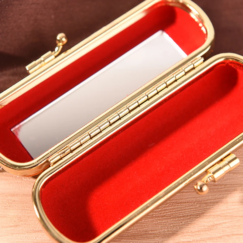 Inside & Snap-On Closure Retro Brocade Embroidered Flower Design Fashion Iron Clip Lipstick Case Holder With Mirror
Inside & Snap-On Closure Retro Brocade Embroidered Flower Design Fashion Iron Clip Lipstick Case Holder With Mirror