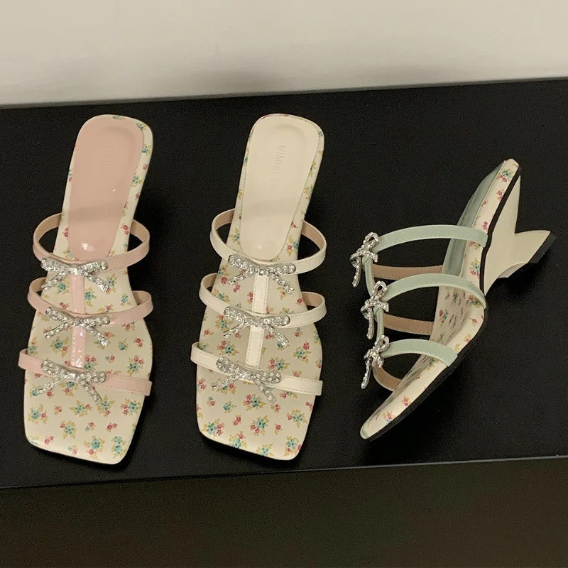 Wedge Design Slippers Women Rhinestone Butterfly-knot Dress Shoes Ladies Square Toe Slides Summer 2025 High Heels Sandals Women
Wedge Design Slippers Women Rhinestone Butterfly-knot Dress Shoes Ladies Square Toe Slides Summer 2025 High Heels Sandals Women