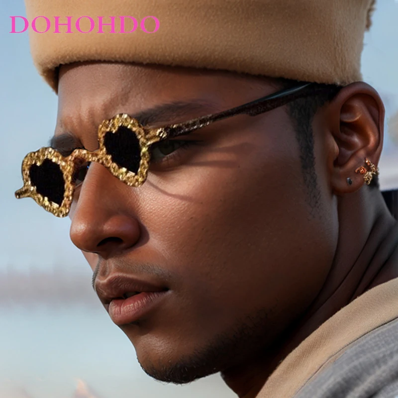 Fashion Heart Imitation Diamond Metal Women Sunglasses Luxury Brand Designer Sunglass Men Outdoor Travel Eyewear Unisex UV400
Fashion Heart Imitation Diamond Metal Women Sunglasses Luxury Brand Designer Sunglass Men Outdoor Travel Eyewear Unisex UV400