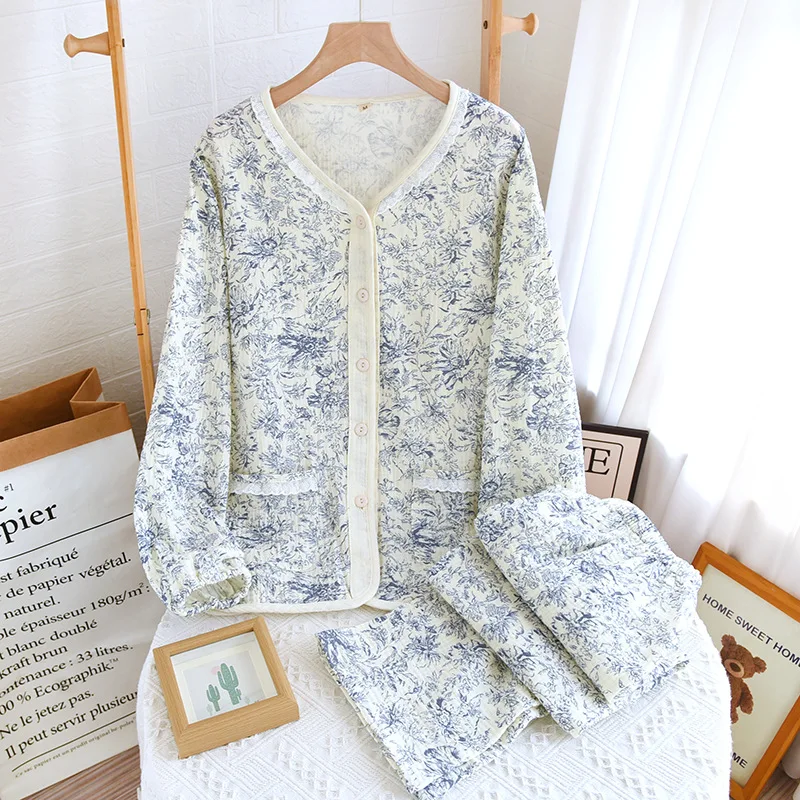 2024 Spring and Autumn New Women's Pajama Set 100% Cotton Long sleeved Pants Two piece Set Cardigan Plus Size Home Furnishing
2024 Spring and Autumn New Women's Pajama Set 100% Cotton Long sleeved Pants Two piece Set Cardigan Plus Size Home Furnishing