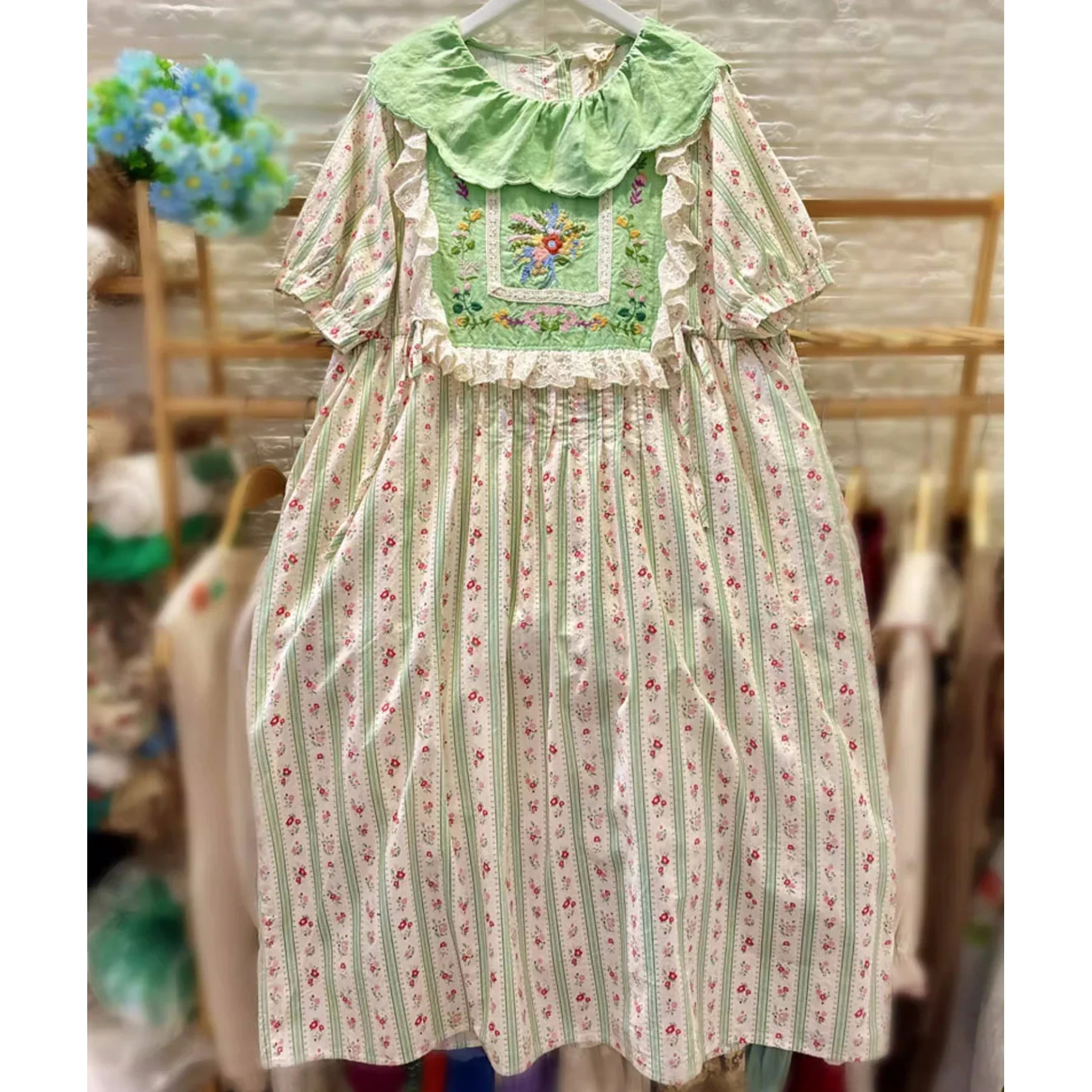 Cottagecore Vintage Cotton Floral Embroidery Green Long Midi Dress for Women Mori Girl Vintage Retro Shabby Chic Evening Dress
Cottagecore Vintage Cotton Floral Embroidery Green Long Midi Dress for Women Mori Girl Vintage Retro Shabby Chic Evening Dress