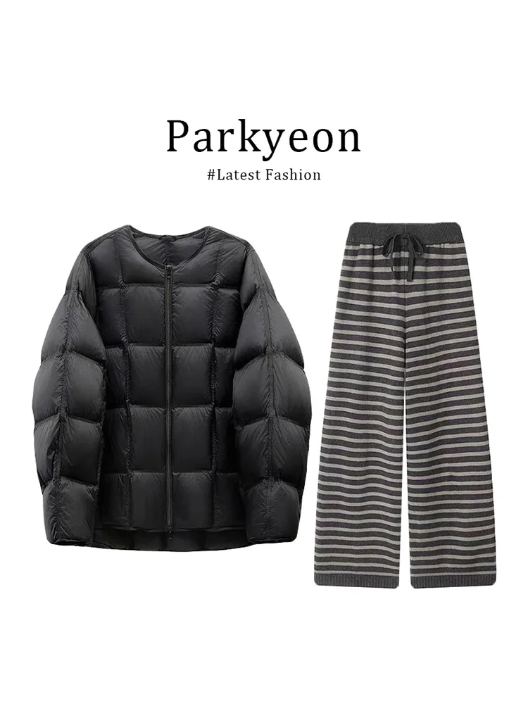 Parkyeon Women's Cotton Jacket round Neck Loose Fit Casual Striped Pants Two Piece Set Autumn Winter New Style Korean Fashion
Parkyeon Women's Cotton Jacket round Neck Loose Fit Casual Striped Pants Two Piece Set Autumn Winter New Style Korean Fashion