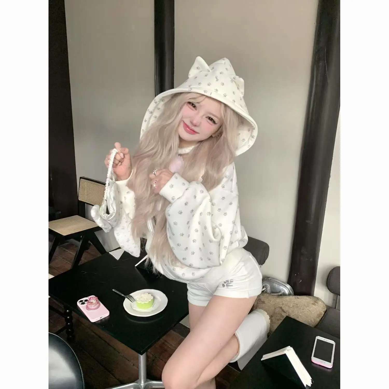 American Retro Long Sleeve Hoodie Women Cat Ears Harajuku Sweet Cute Style Sweatshirt Print Casual Autumn Streetwear Female Tops
American Retro Long Sleeve Hoodie Women Cat Ears Harajuku Sweet Cute Style Sweatshirt Print Casual Autumn Streetwear Female Tops
