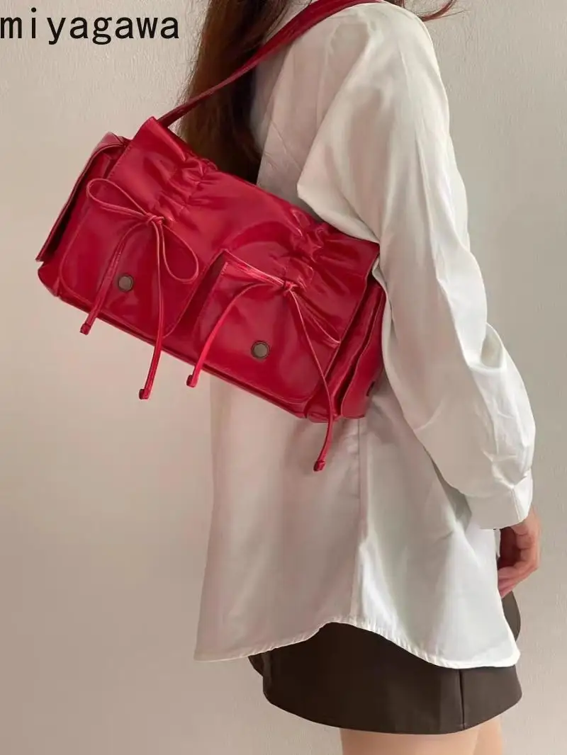 Miyagawa 2024 New Korean Spicy Girl Style Multi Pocket Bag Causal Drawstring Handbag Single Shoulder Crossbody Bags
Miyagawa 2024 New Korean Spicy Girl Style Multi Pocket Bag Causal Drawstring Handbag Single Shoulder Crossbody Bags