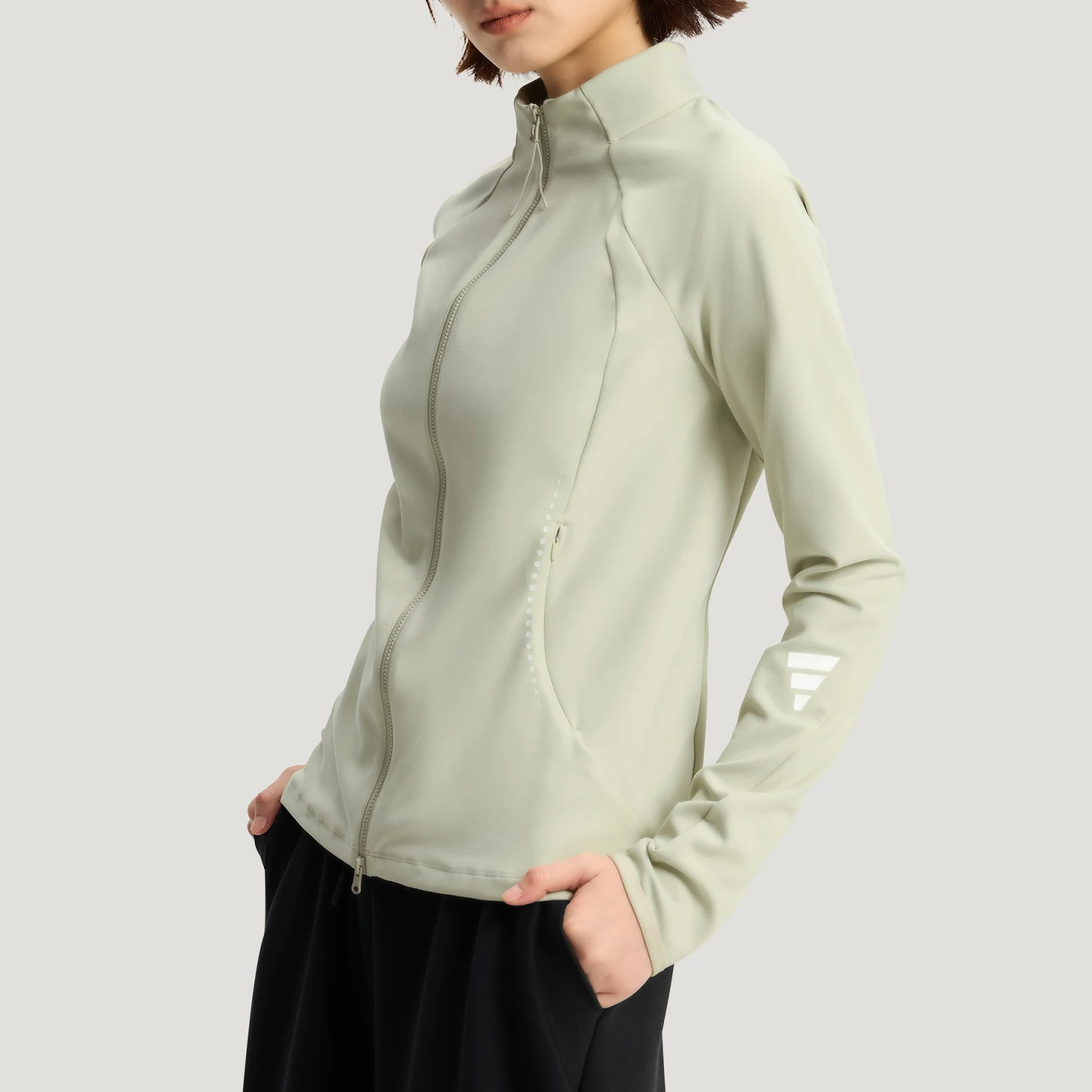 Adidas Authentic FOS SWEAT FULL ZIP Women's Slim-Fit Jacket KU5381
Adidas Authentic FOS SWEAT FULL ZIP Women's Slim-Fit Jacket KU5381