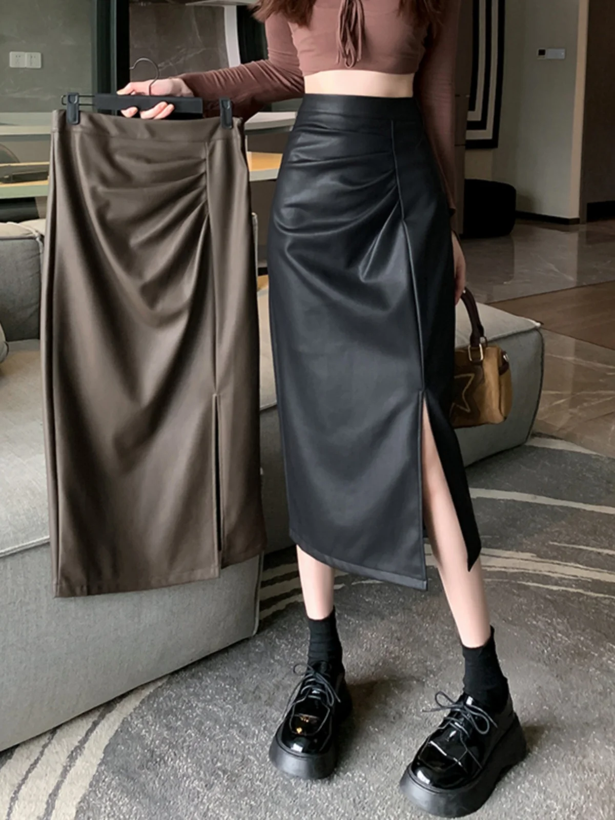 High Waist Pleated Asymmetrical Mid-Length Wrap Body PU Skirt Women's Fashion Casual Slimming A-Line Skirt for Ladies
High Waist Pleated Asymmetrical Mid-Length Wrap Body PU Skirt Women's Fashion Casual Slimming A-Line Skirt for Ladies