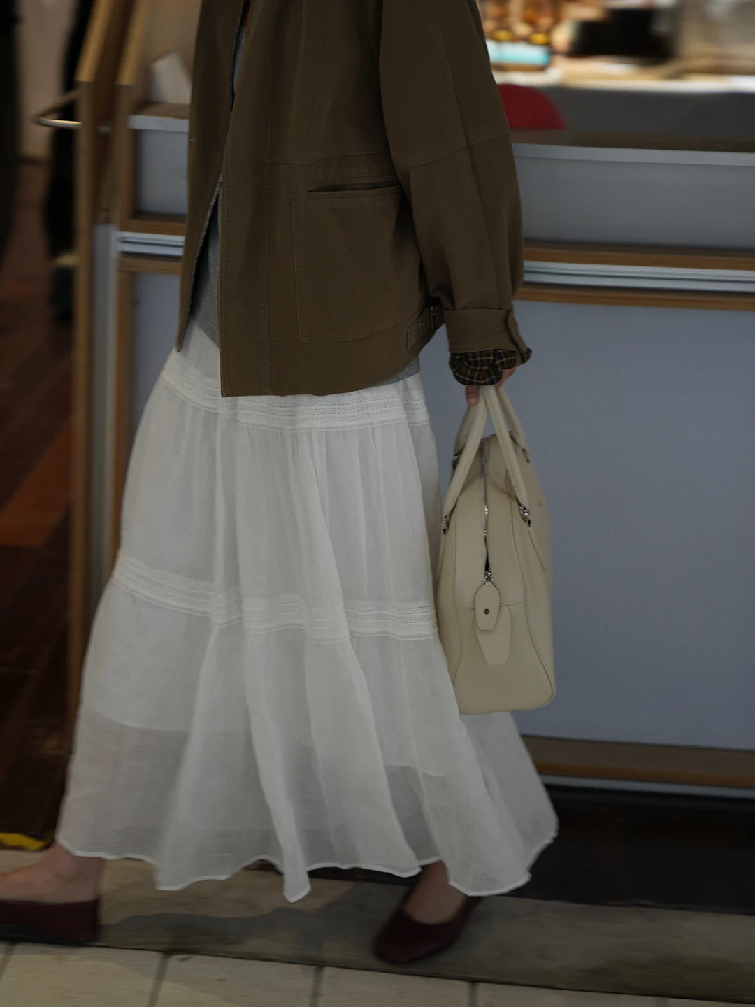 Loose Lace Patchwork A-Line Skirt High Waist Bounce Skirt Korean Style Breathable Skin-Friendly Spring Summer Midi Skirt
Loose Lace Patchwork A-Line Skirt High Waist Bounce Skirt Korean Style Breathable Skin-Friendly Spring Summer Midi Skirt