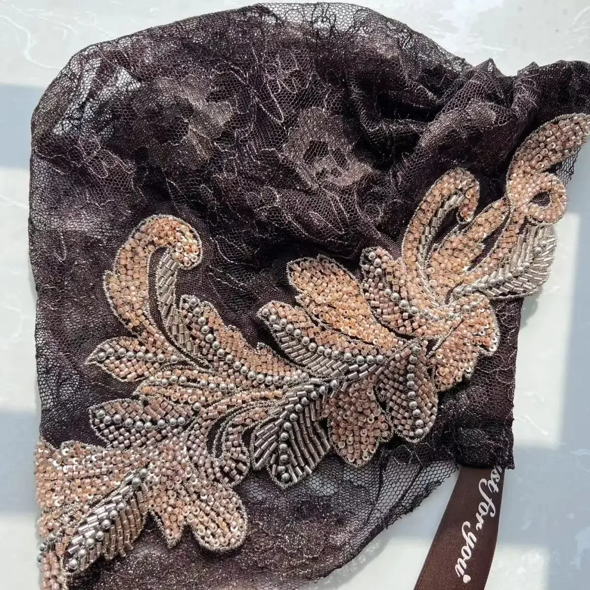 Индийская кружевная шапка с вышивкой бисером, тюрбан, хиджаб, нижний шарф, мусульманская женская шапка, шляпа от выпадения волос, повязка для волос, платок, повязка на голову, чехол
Индийская кружевная шапка с вышивкой бисером, тюрбан, хиджаб, нижний шарф, мусульманская женская шапка, шляпа от выпадения волос, повязка для волос, платок, повязка на голову, чехол