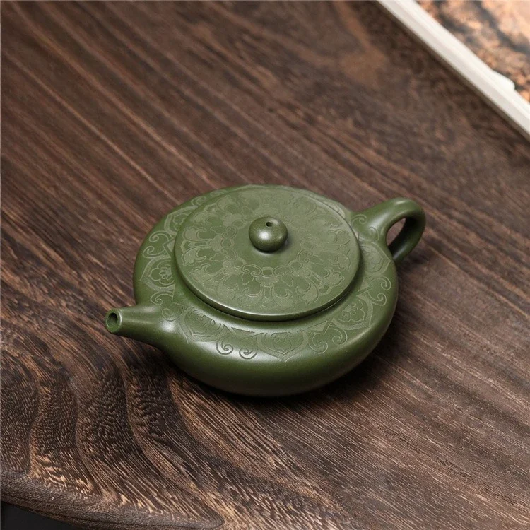 170ml Chinese Yixing Purple Clay Teapot Famous Hand-carved Tea Pot Tea Infuser Handmade Beauty Kettle Raw Ore Zisha Tea Set
170ml Chinese Yixing Purple Clay Teapot Famous Hand-carved Tea Pot Tea Infuser Handmade Beauty Kettle Raw Ore Zisha Tea Set