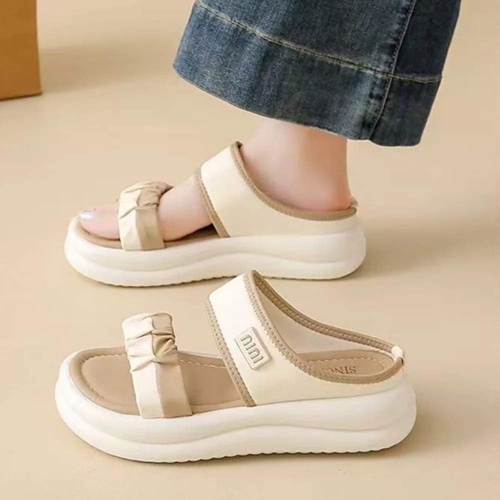 French Style Thick Soled Outdoor Sandals for Summer 2026, New Color Blocking Fashion Trend, Anti Slip Versatile Beach Shoes
French Style Thick Soled Outdoor Sandals for Summer 2026, New Color Blocking Fashion Trend, Anti Slip Versatile Beach Shoes