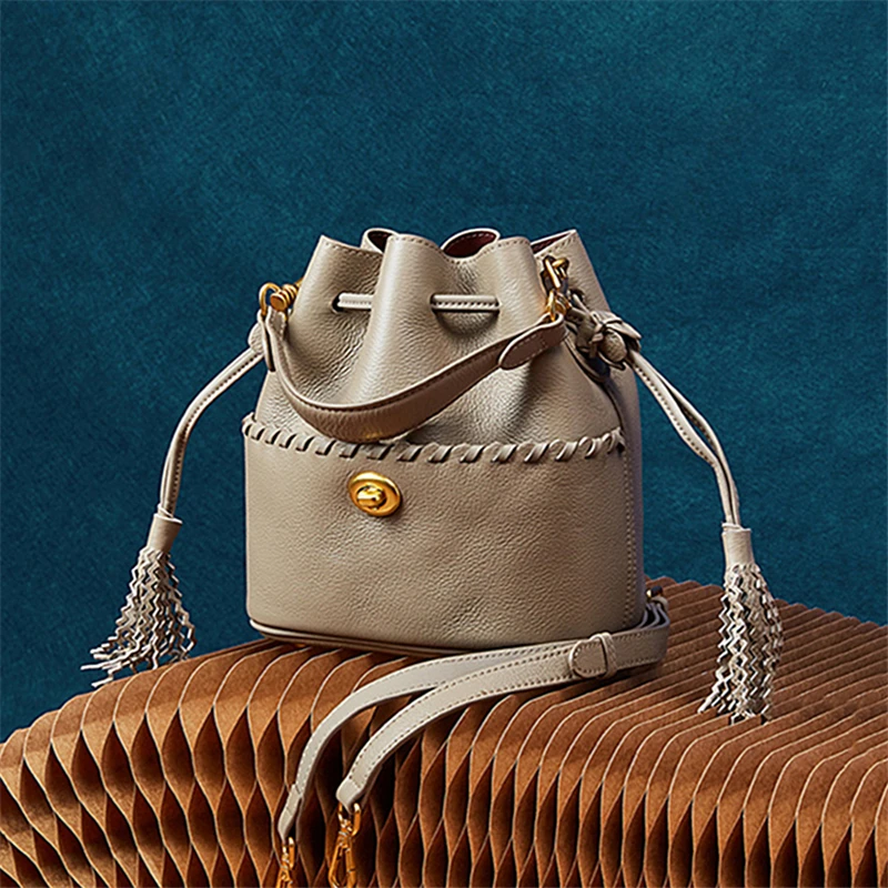 Hifashion Cow Genuine Leather Bucket Small Crossbody Bags For Women 2025 Trend Designer Shoulder Purses Tassel Ladies Handbags
Hifashion Cow Genuine Leather Bucket Small Crossbody Bags For Women 2025 Trend Designer Shoulder Purses Tassel Ladies Handbags